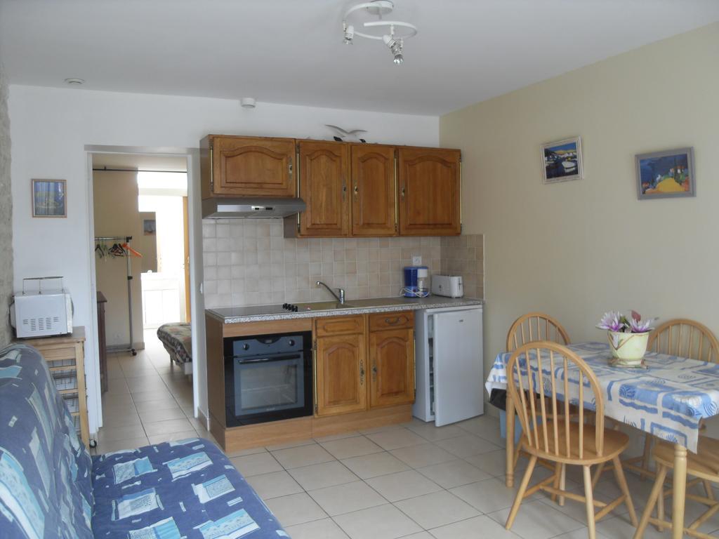 Maison En Pierre Daire Port-en-Bessin-Huppain Oda fotoğraf